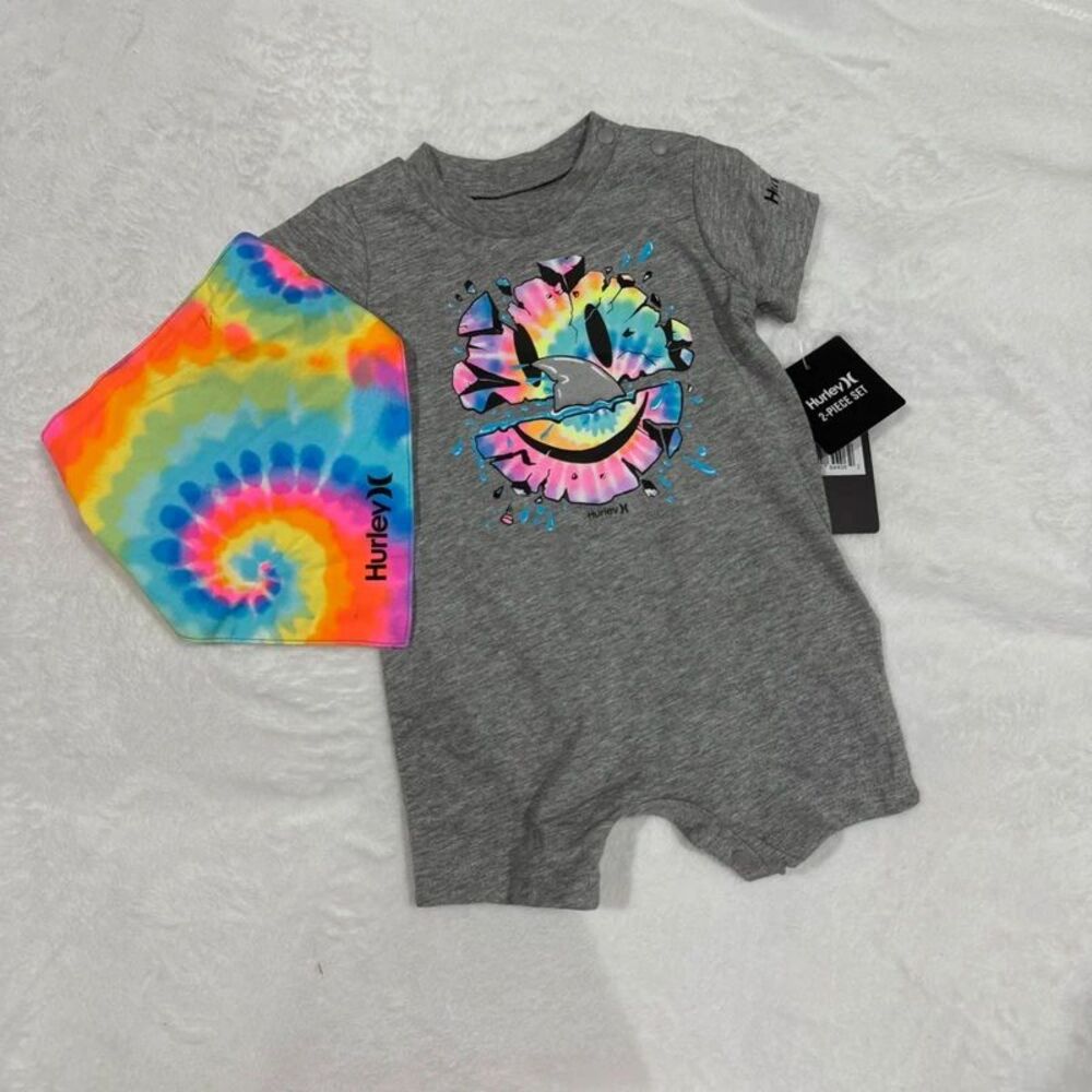 NWT Hurley Baby Boy 2-Piece Romper & Bandana Bib Set - Size 3M